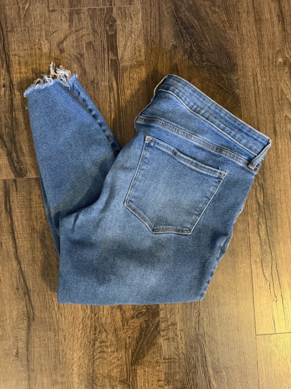 Old Navy | Mid-Rise Rockstar Super Skinny Jeans | 18 Petite